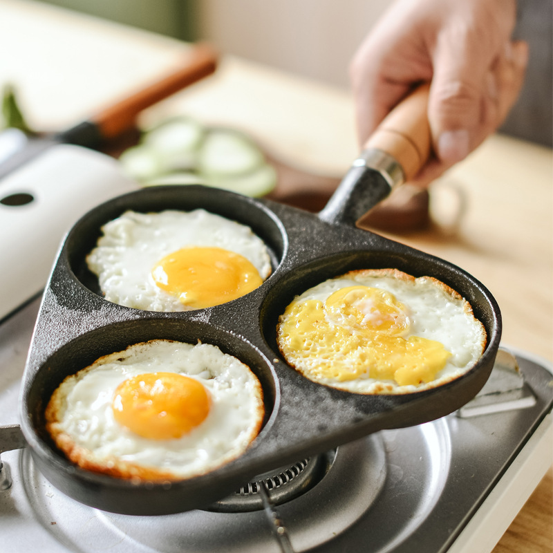 Non-Stick Cast Iron 3-Cup Egg  - đánh giá và giá Donut Maker Mini