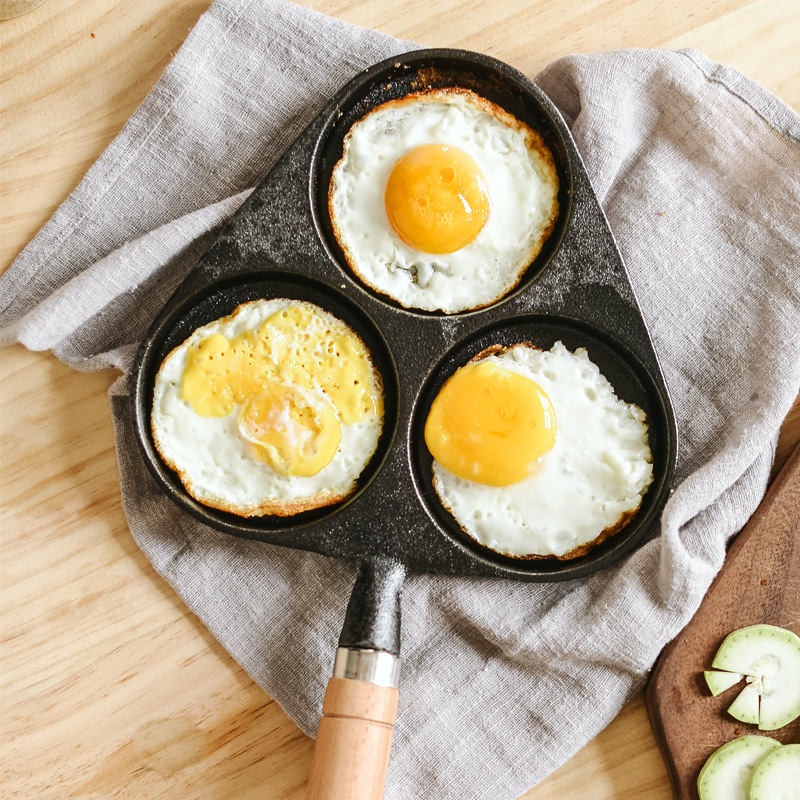 Non-Stick Cast Iron 3-Cup Egg  - đánh giá và giá Donut Maker Mini